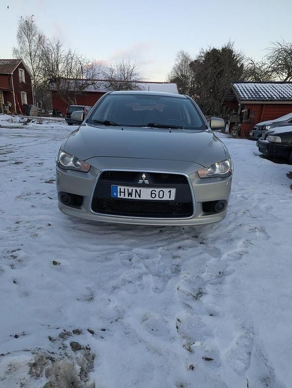 Begagnad Mitsubishi Lancer Sportback 143 HK (105 kW) 2009