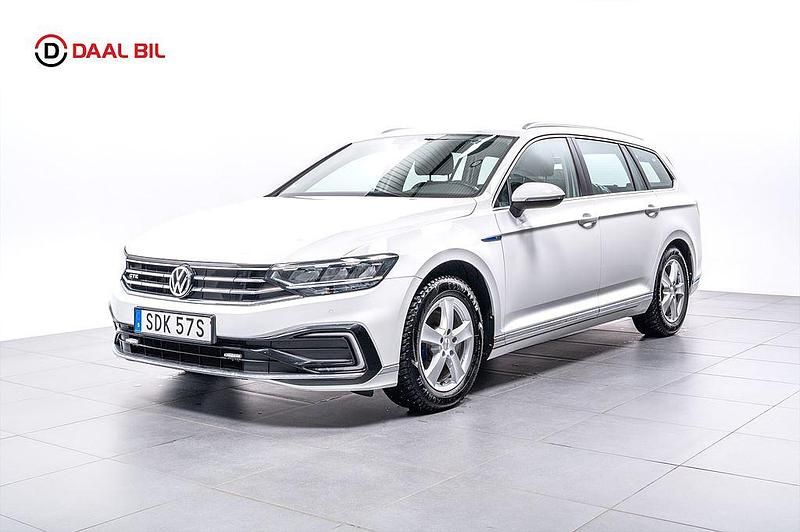 Begagnad VW Passat GTE 218 HK (160 kW) 2020 Vit Kombi