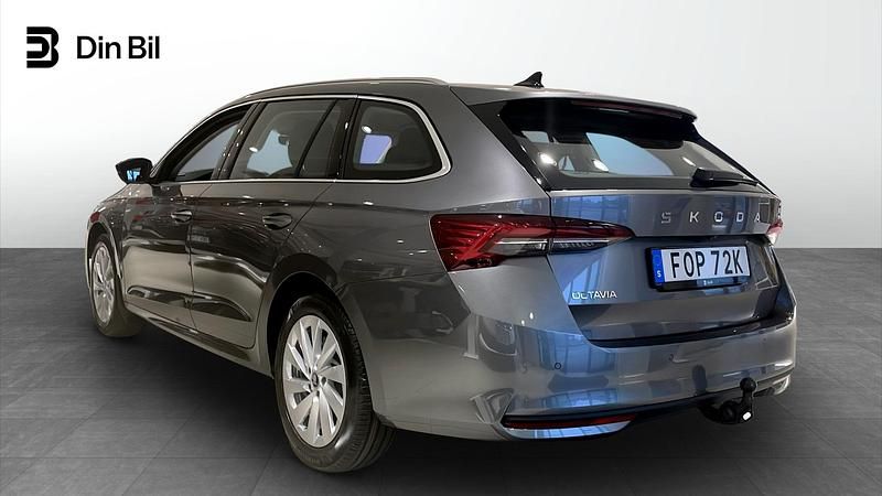 Ny Skoda Octavia 2026 Grå Kombi