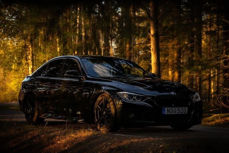Begagnad 2013 BMW 328 M Sport Sedan | 169 000 kr (Marknadspris) - Bild 1/4
