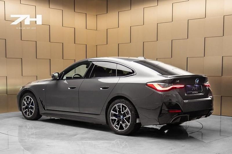 Begagnad BMW i4 M Sport 442 kW (601 HK) 2024 Grå Sedan