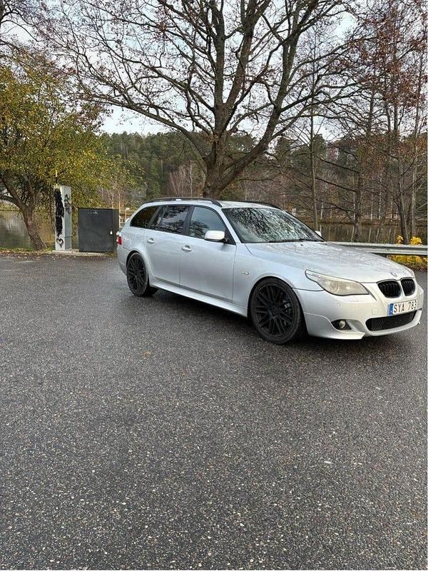 Begagnad 2007 BMW 535 Shadowline Kombi | 80 000 kr (Marknadspris) - Bild 1/4