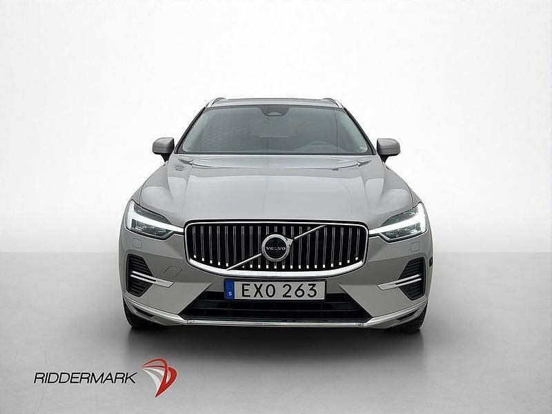 Begagnad Volvo XC60 Plus 253 HK (186 kW) 2022 Silver SUV