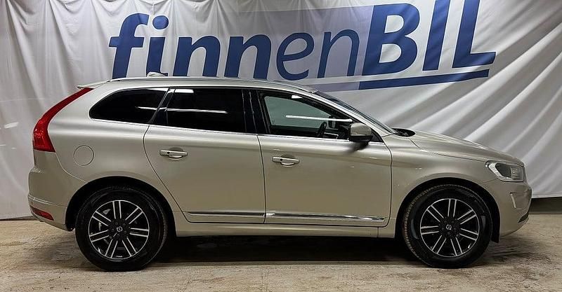 Begagnad Volvo XC60 Standard 190 HK (139 kW) 2016 Ljusbrun SUV