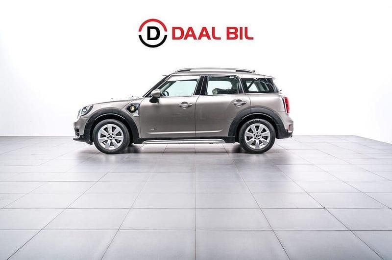 Grå Begagnad 2019 Mini Cooper Countryman Salt SUV | 209 700 kr (Marknadspris) - Bild 1/4