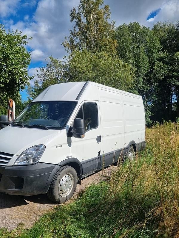 Begagnad Iveco Daily 176 HK (129 kW) 2007 Van