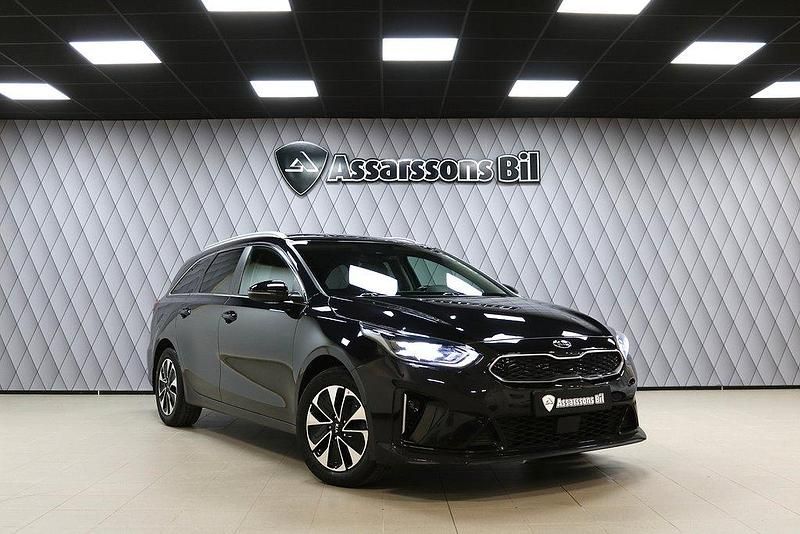 Svart Begagnad 2021 Kia Ceed Advance Kombi | 229 000 kr (Marknadspris) - Bild 1/4