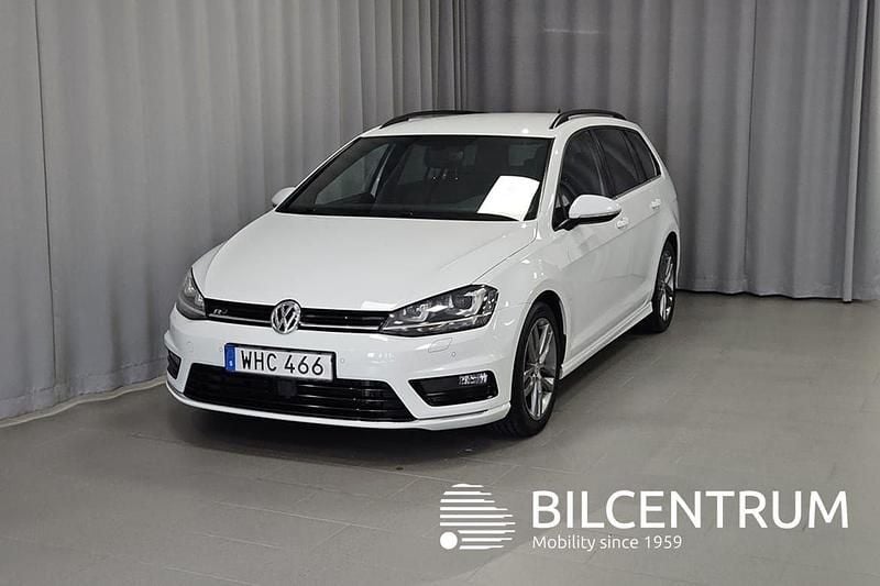 Vit Begagnad 2017 VW Golf VII R-line Kombi | 174 900 kr (Marknadspris) - Bild 1/4
