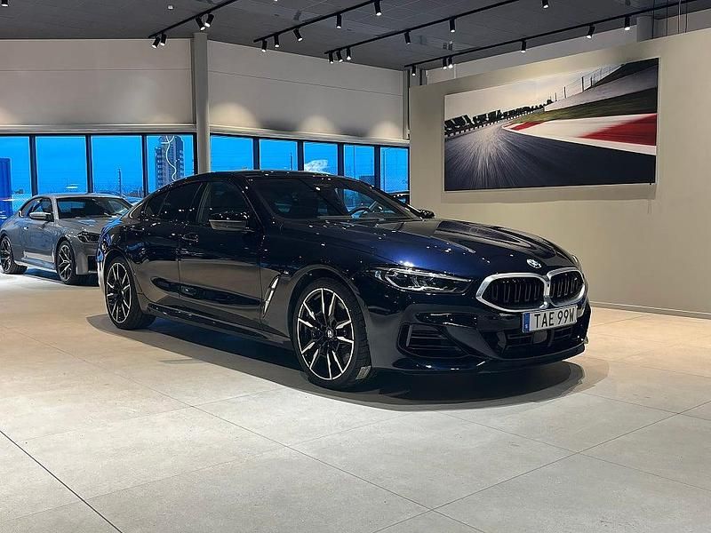 Begagnad BMW M850 530 HK (389 kW) 2024 Svart Sportkupé
