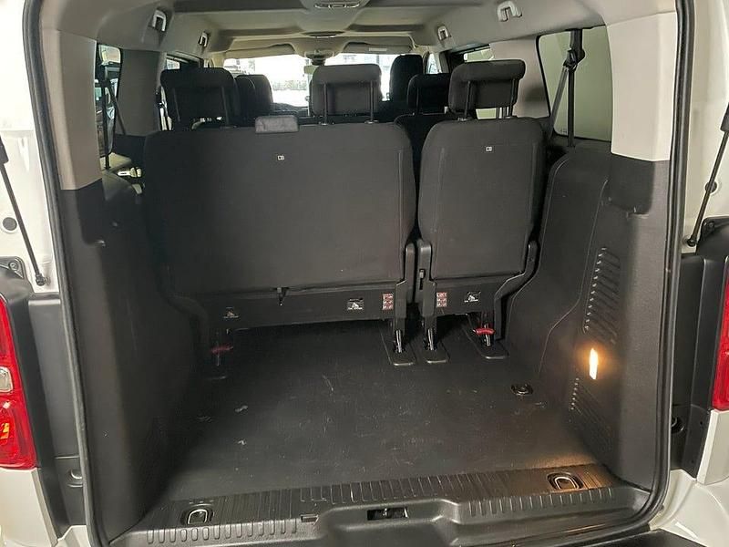 Begagnad Citroën Spacetourer 144 HK (105 kW) 2022 Vit Minibuss