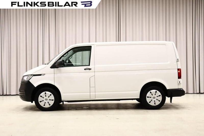 Vit Begagnad 2022 VW T6.1 Van | 369 900 kr (Superpris) - Bild 1/4