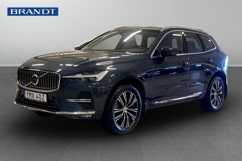 Mörkblå (blå) Begagnad 2022 Volvo XC60 Inscription SUV | 459 900 kr (Marknadspris) - Bild 1/3