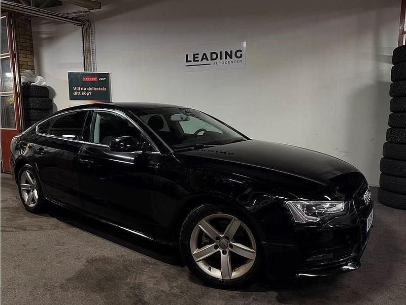 Svart Begagnad 2016 Audi A5 Sportback Sport Halvkombi | 149 900 kr (Bra pris) - Bild 1/4