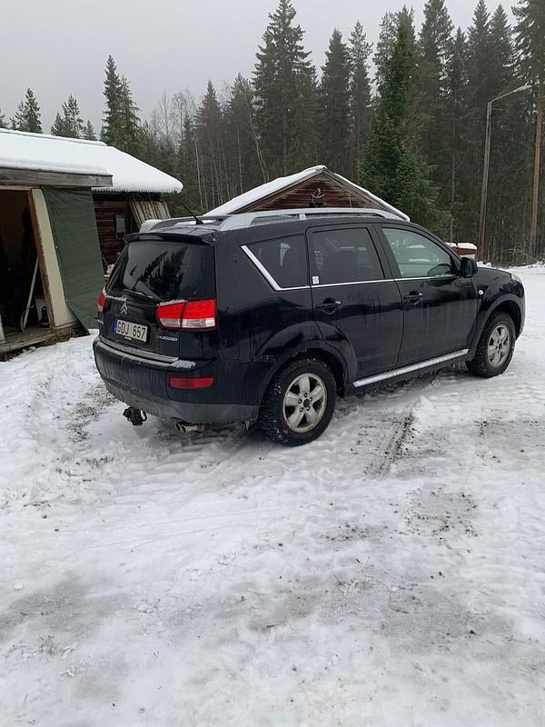 Begagnad Citroën C-Crosser 156 HK (114 kW) 2011 Svart SUV