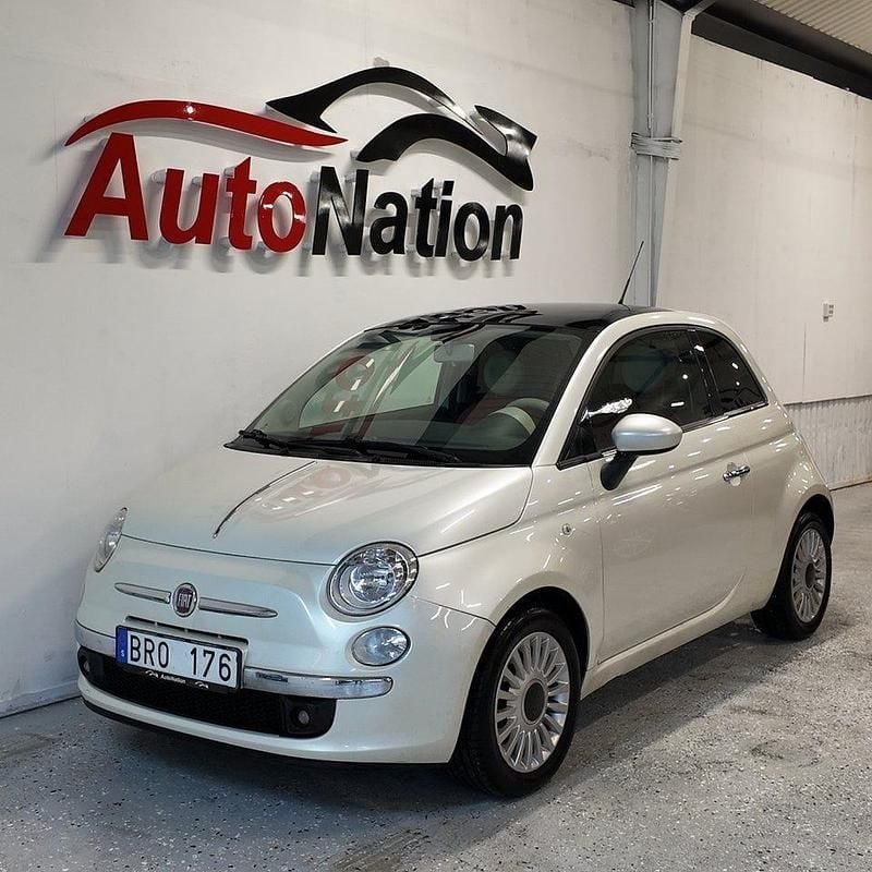 Vit Begagnad 2011 Fiat 500 Lounge Halvkombi | 52 900 kr (Marknadspris) - Bild 1/4