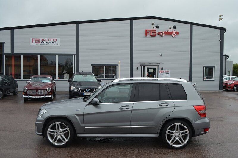 Silver Begagnad 2012 Mercedes GLK220 AMG line SUV | 119 000 kr (Marknadspris) - Bild 1/4
