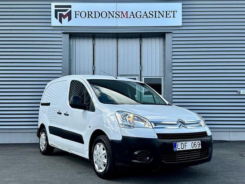 Vit Begagnad 2010 Citroën Berlingo Minibuss | 59 800 kr (Dyr) - Bild 1/4