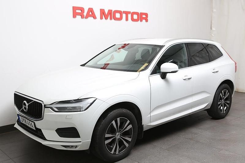 Begagnad Volvo XC60 Momentum 251 HK (184 kW) 2020 Vit SUV