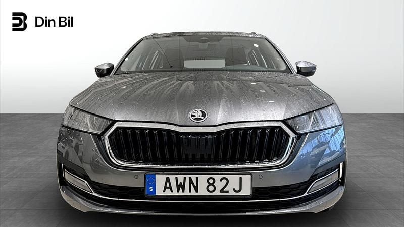 Begagnad Skoda Octavia 150 HK (110 kW) 2024 Grå Kombi