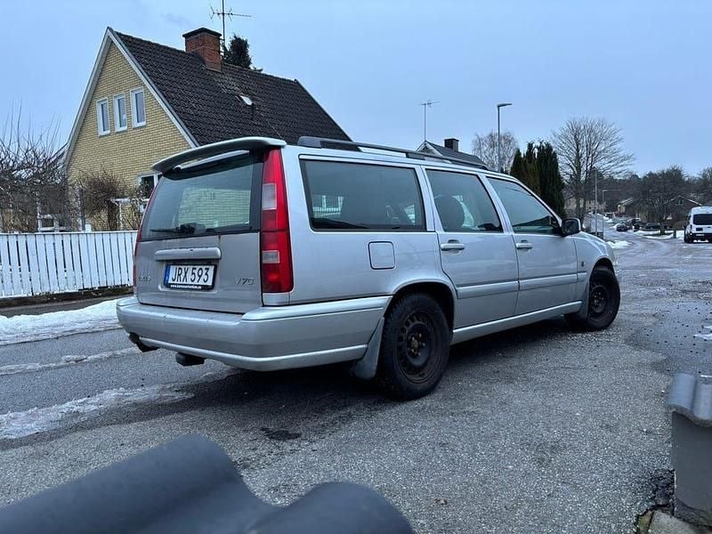 Begagnad Volvo V70 193 HK (141 kW) 2000 Kombi