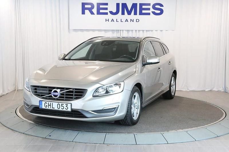 Begagnad Volvo V60 Business Edition 184 HK (135 kW) 2014 Brun Kombi