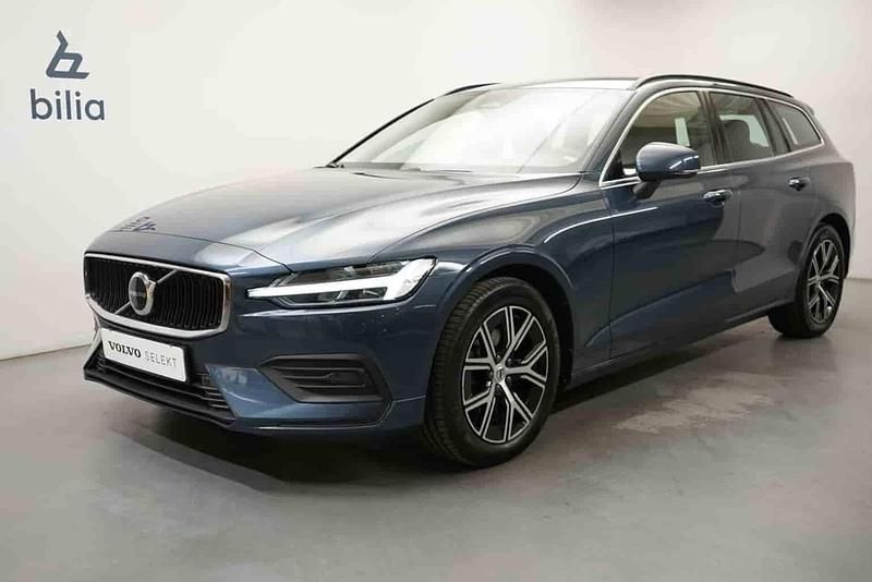 Blå Begagnad 2023 Volvo V60 Kombi | 309 900 kr (Marknadspris) - Bild 1/1