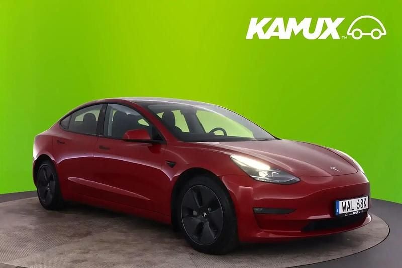 Begagnad Tesla Model 3 Long Range AWD 366 kW (498 HK) 2023 Röd Sedan