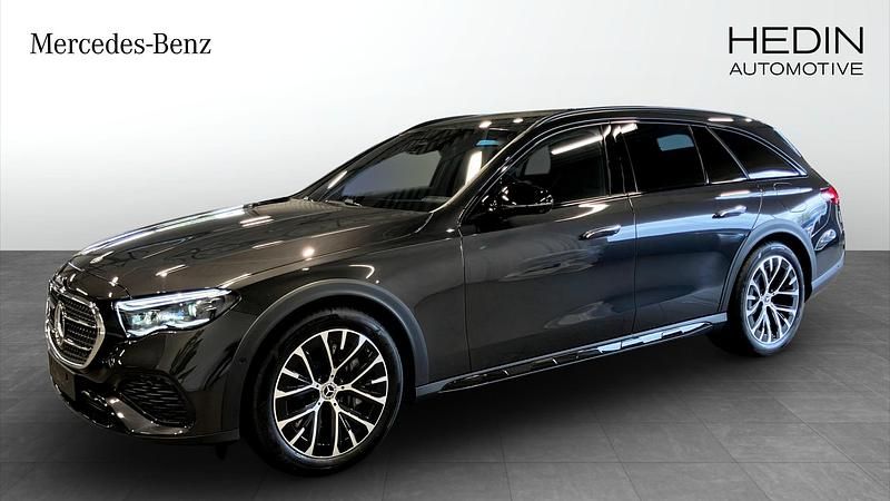 Ny 2026 Mercedes E300 Premium Kombi | 822 500 kr (Lite dyr) - Bild 1/4