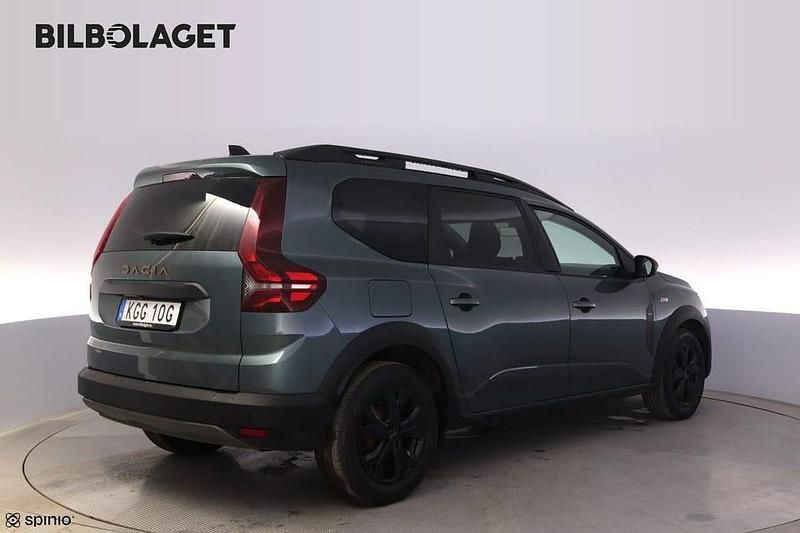 Begagnad Dacia Jogger Extreme 141 HK (103 kW) 2023 Grön Minibuss
