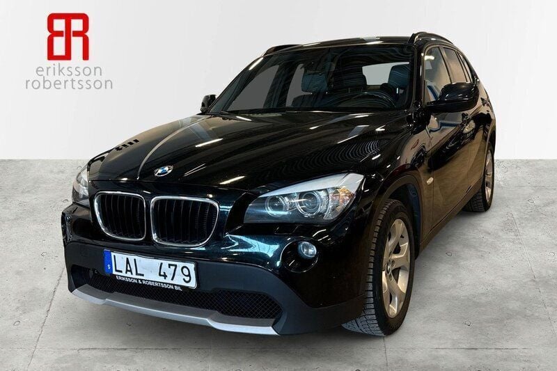 Svart Begagnad 2011 BMW X1 SUV | 99 900 kr (Lite dyr) - Bild 1/4
