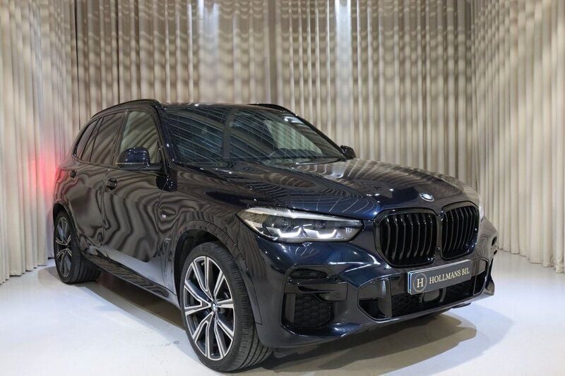 Svart Begagnad 2023 BMW X5 M Sport SUV | 799 900 kr - Bild 1/4