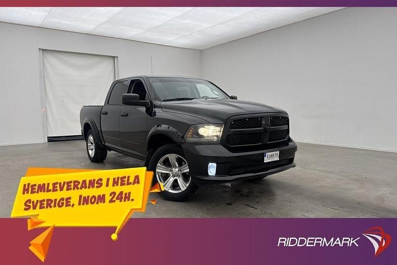 Svart Begagnad 2015 Dodge Ram Pickup | 289 800 kr (Superpris) - Bild 1/3