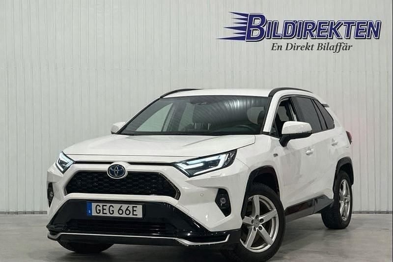 Vit Begagnad 2022 Toyota RAV4 Edition | 399 900 kr (Marknadspris) - Bild 1/4
