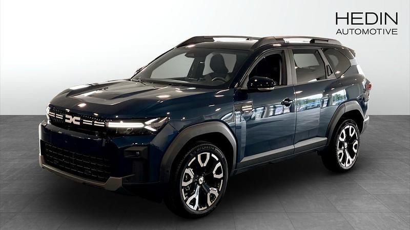 Mörkgrå Ny 2025 Dacia Bigster Journey SUV | 392 800 kr (Lite dyr) - Bild 1/4