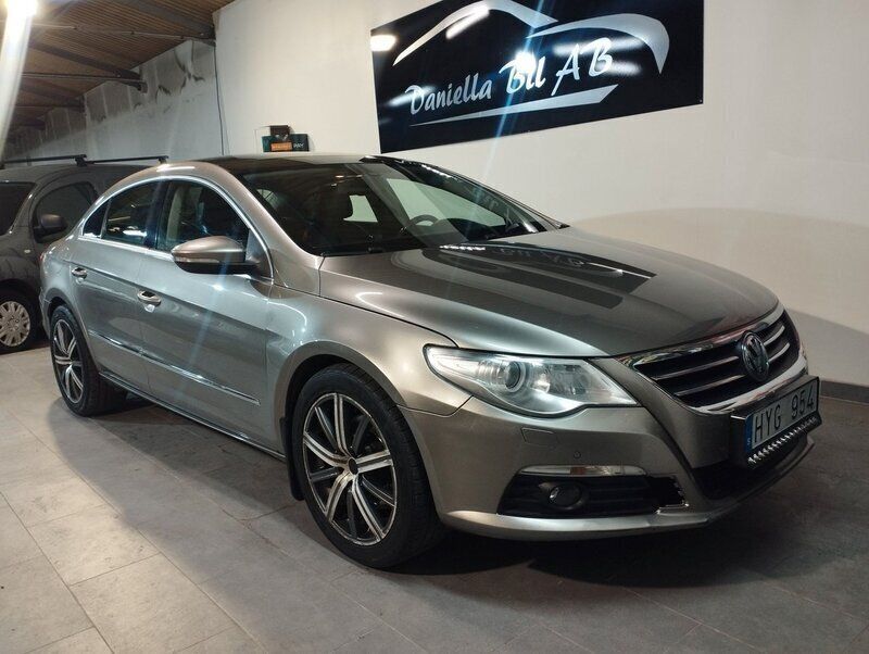 Ljusbrun Begagnad 2008 VW CC Sedan | 64 900 kr (Lite dyr) - Bild 1/4