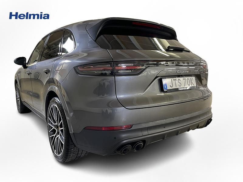 Begagnad Porsche Cayenne 462 HK (339 kW) 2021 Grå SUV