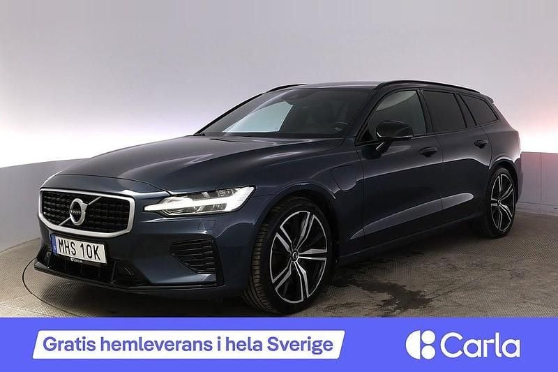 Mörkblå Begagnad 2019 Volvo V60 R-Design Kombi | 316 900 kr (Marknadspris) - Bild 1/4
