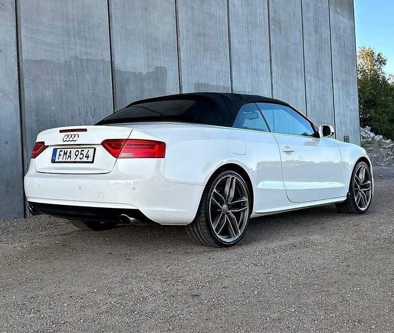 Begagnad Audi A5 170 HK (125 kW) 2012 Vit Sportkupé