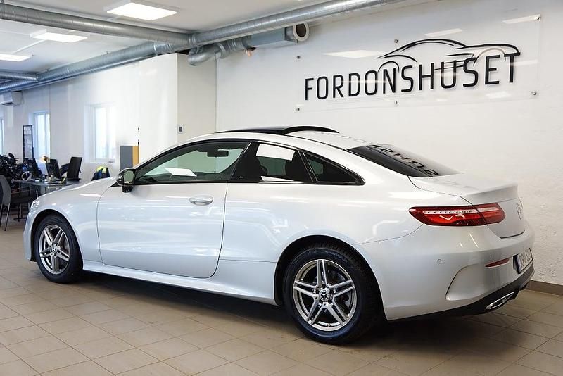 Begagnad Mercedes E220 AMG line 194 HK (142 kW) 2018 Silver Sportkupé