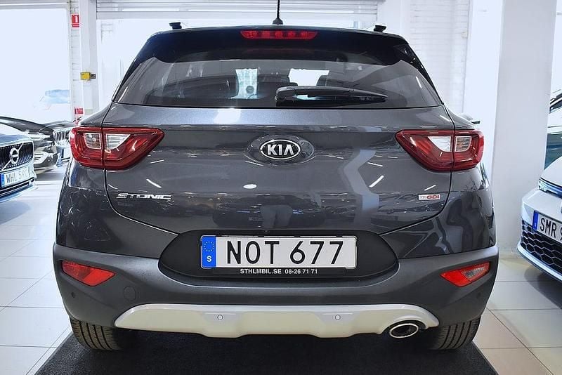 Begagnad Kia Stonic Advance 120 HK (88 kW) 2018 Platinum graphite metallic SUV