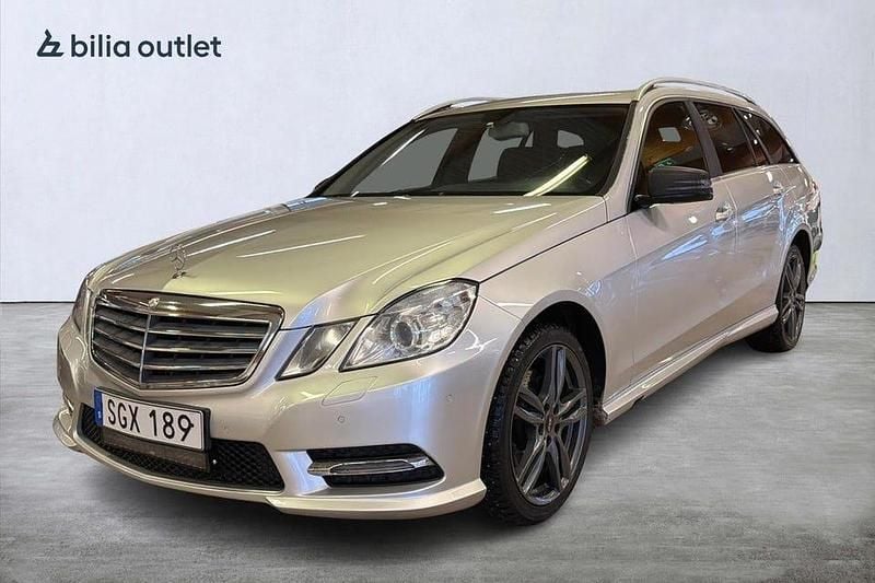 Silver Begagnad 2013 Mercedes E200 Kombi | 90 000 kr (Bra pris) - Bild 1/4