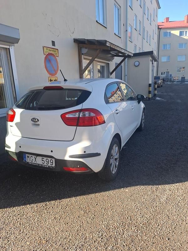 Begagnad Kia Rio 109 HK (80 kW) 2012