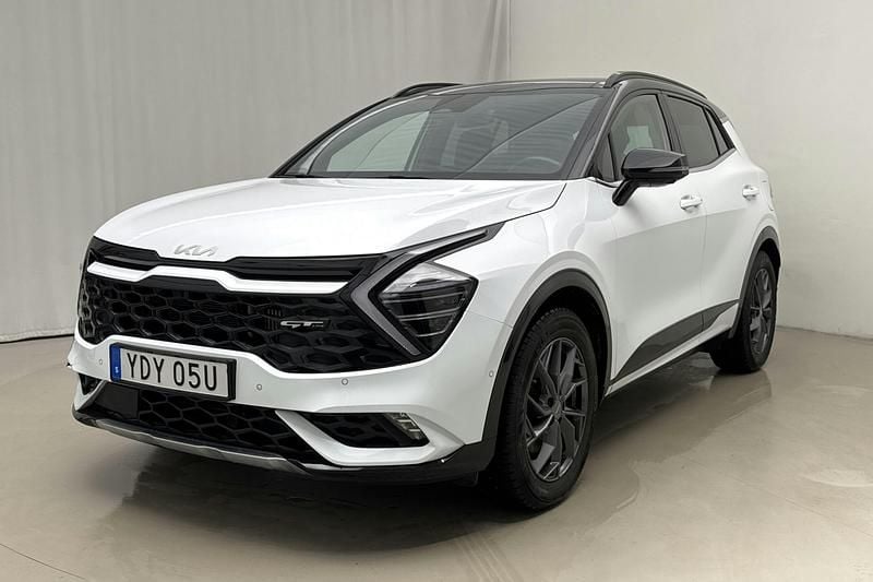 Vit Begagnad 2023 Kia Sportage GT-Line SUV | 369 000 kr (Bra pris) - Bild 1/4