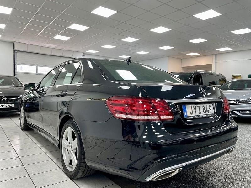 Begagnad Mercedes E400 Avantgarde 334 HK (245 kW) 2014 Svart Sedan