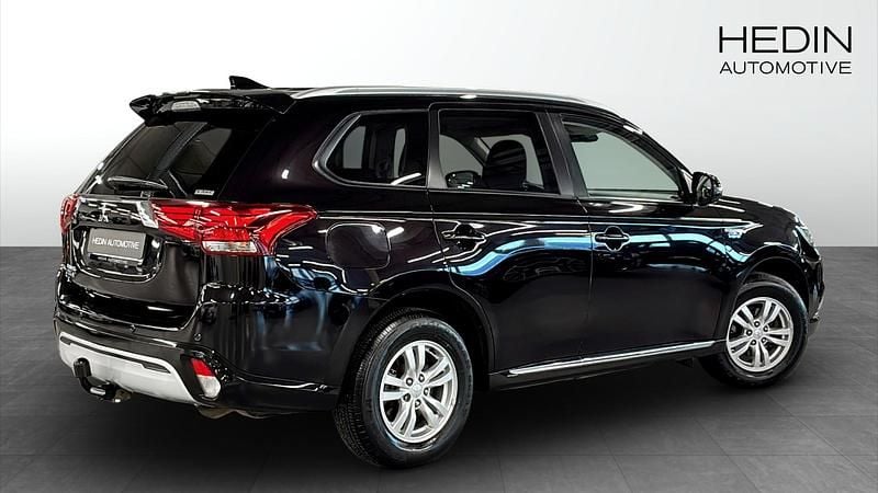 Begagnad Mitsubishi Outlander P-HEV 2020 Svart SUV