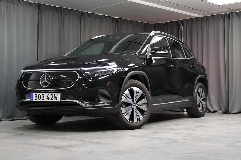 Svart Begagnad 2022 Mercedes EQA250 Advanced Plus SUV | 389 000 kr (Marknadspris) - Bild 1/4