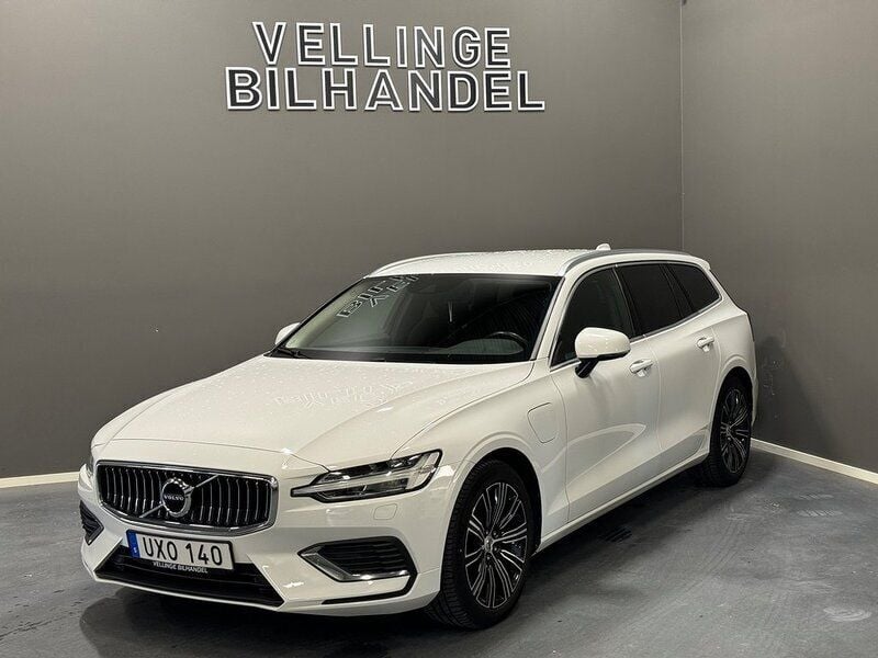 Vit Begagnad 2020 Volvo V60 Inscription Kombi | 279 900 kr (Bra pris) - Bild 1/4