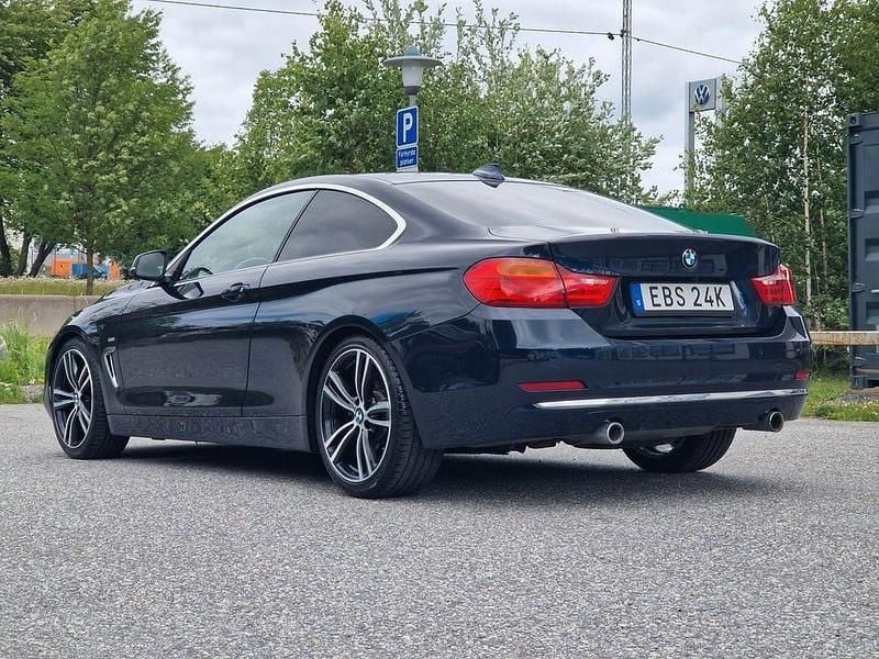 Begagnad BMW 440 Comfort Edition 327 HK (240 kW) 2017 Mörkblå (blå) Sportkupé