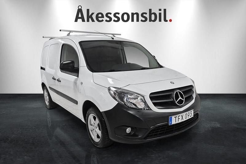 Vit Begagnad 2017 Mercedes Citan 109 Van | 109 000 kr (Lite dyr) - Bild 1/4