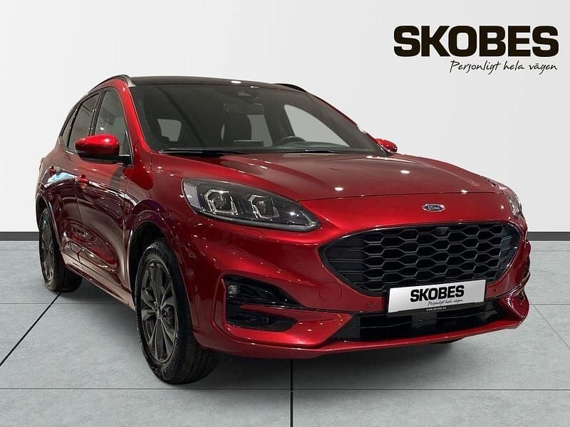 Röd Begagnad 2022 Ford Kuga ST-Line X SUV | 299 000 kr (Dyr) - Bild 1/3